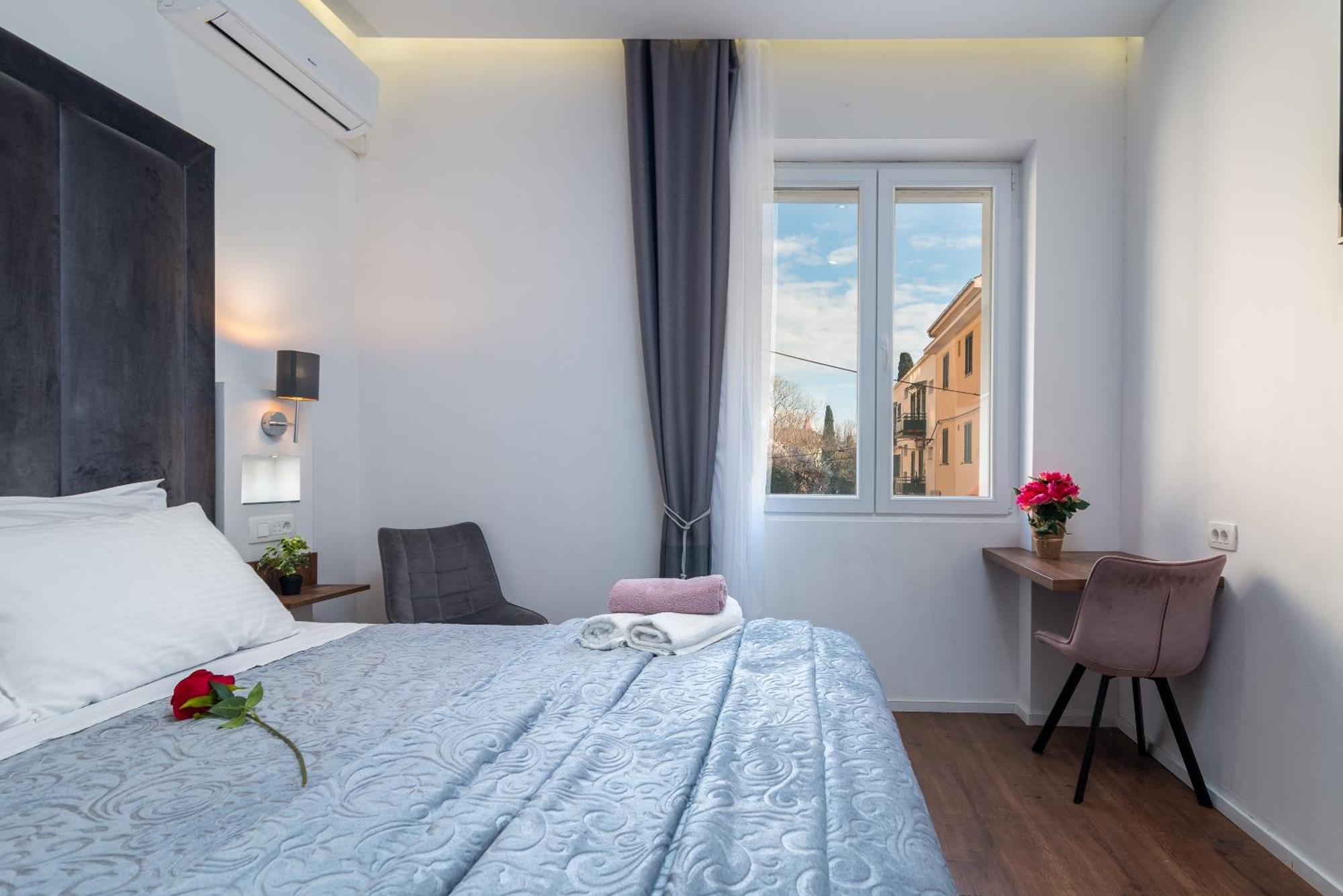 Antares Luxury Rooms 1 Split Exterior foto