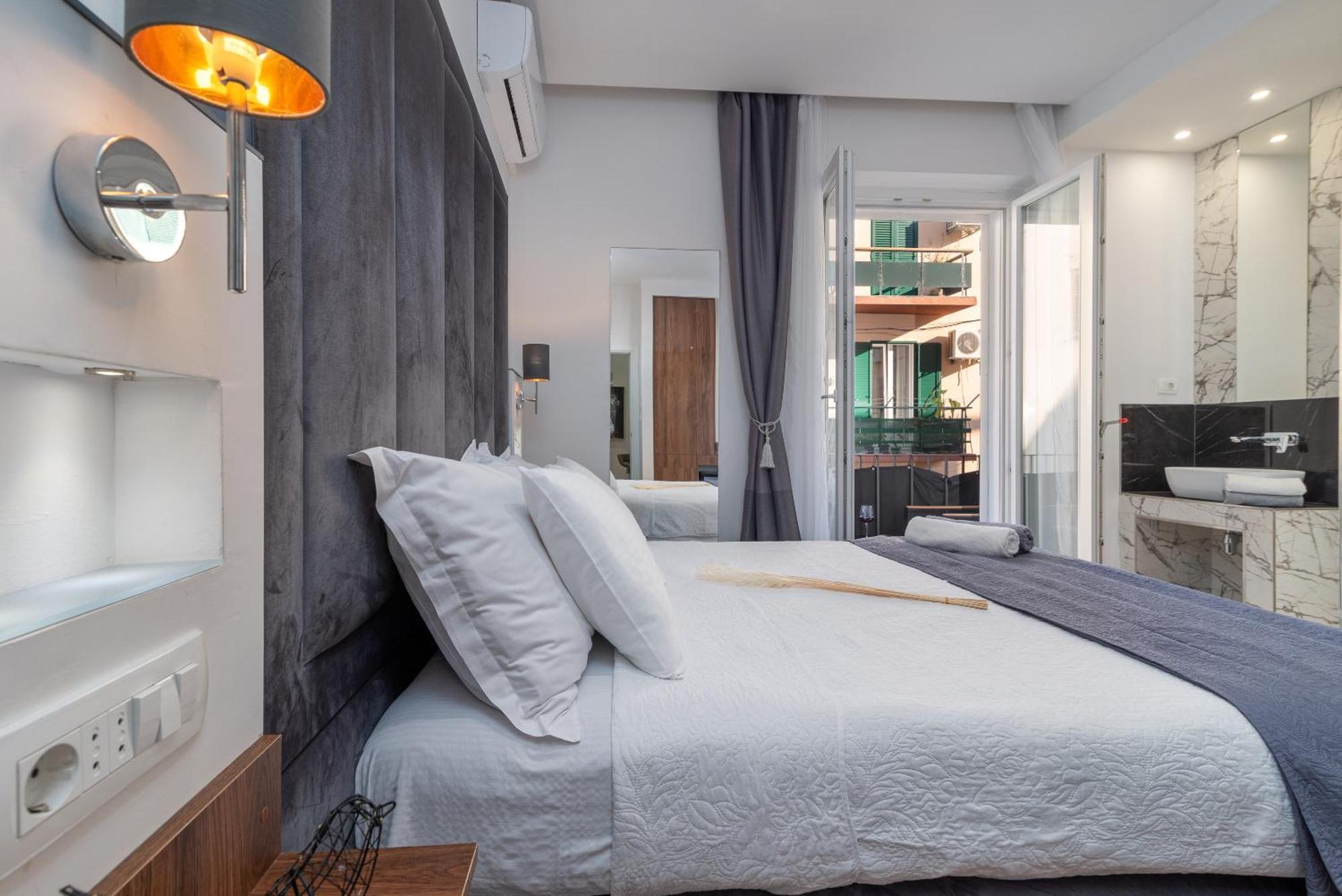 Antares Luxury Rooms 1 Split Exterior foto